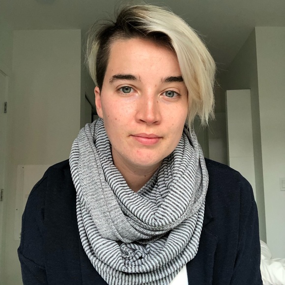 Lululemon Reversible Vinyasa Scarf | Grey